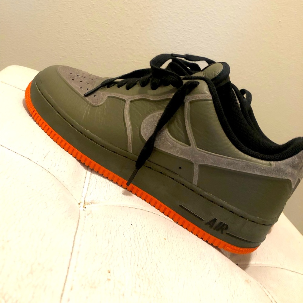 Nike Air Force 1